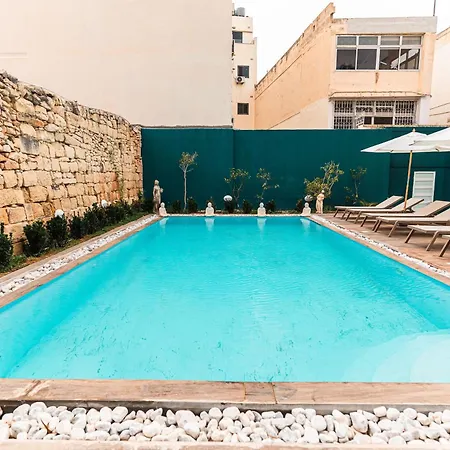 4 At Palazzo Seraphim Boutique Living In St Julians Affittacamere San Giuliano