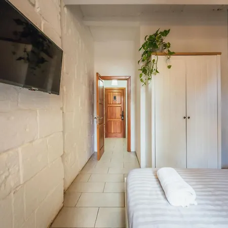Affittacamere 4 At Palazzo Seraphim Boutique Living In St Julians San Giuliano