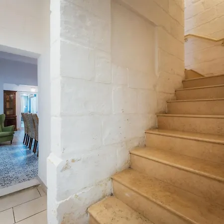 4 At Palazzo Seraphim Boutique Living In St Julians 3*