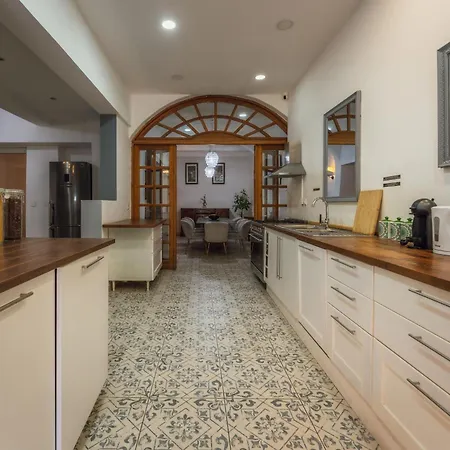 Konukevi 4 At Palazzo Seraphim Boutique Living In St Julians 3*