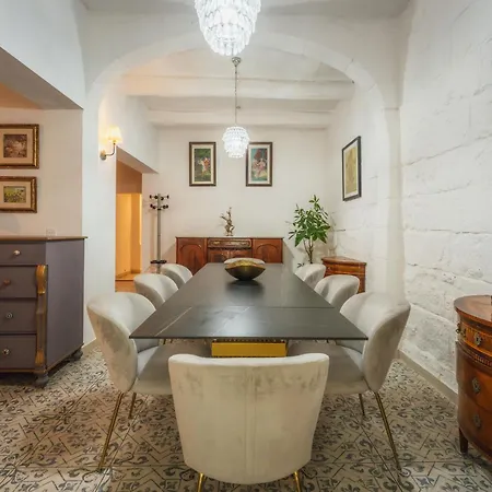 4 At Palazzo Seraphim Boutique Living In St Julians 3*