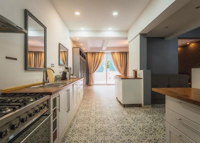 4 At Palazzo Seraphim Boutique Living In St Julians 3*