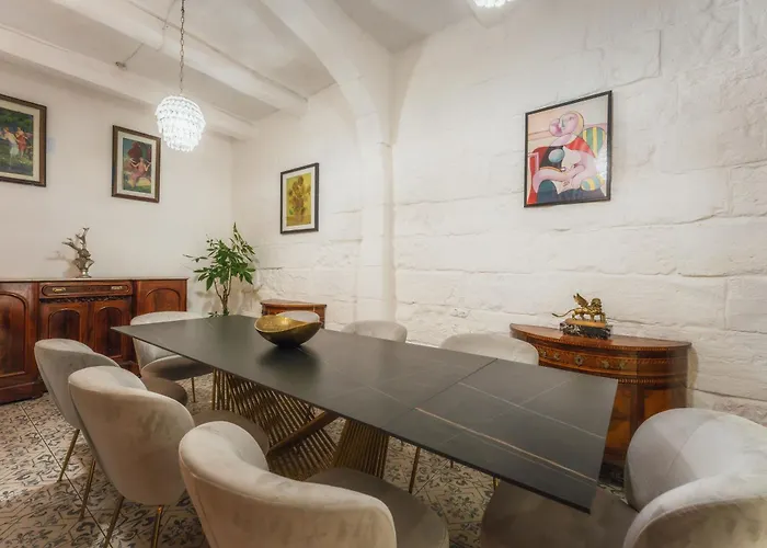 Konukevi 4 At Palazzo Seraphim Boutique Living In St Julians 3*