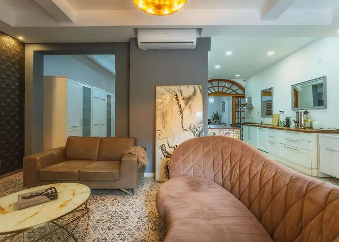 Konukevi 4 At Palazzo Seraphim Boutique Living In St Julians 3*